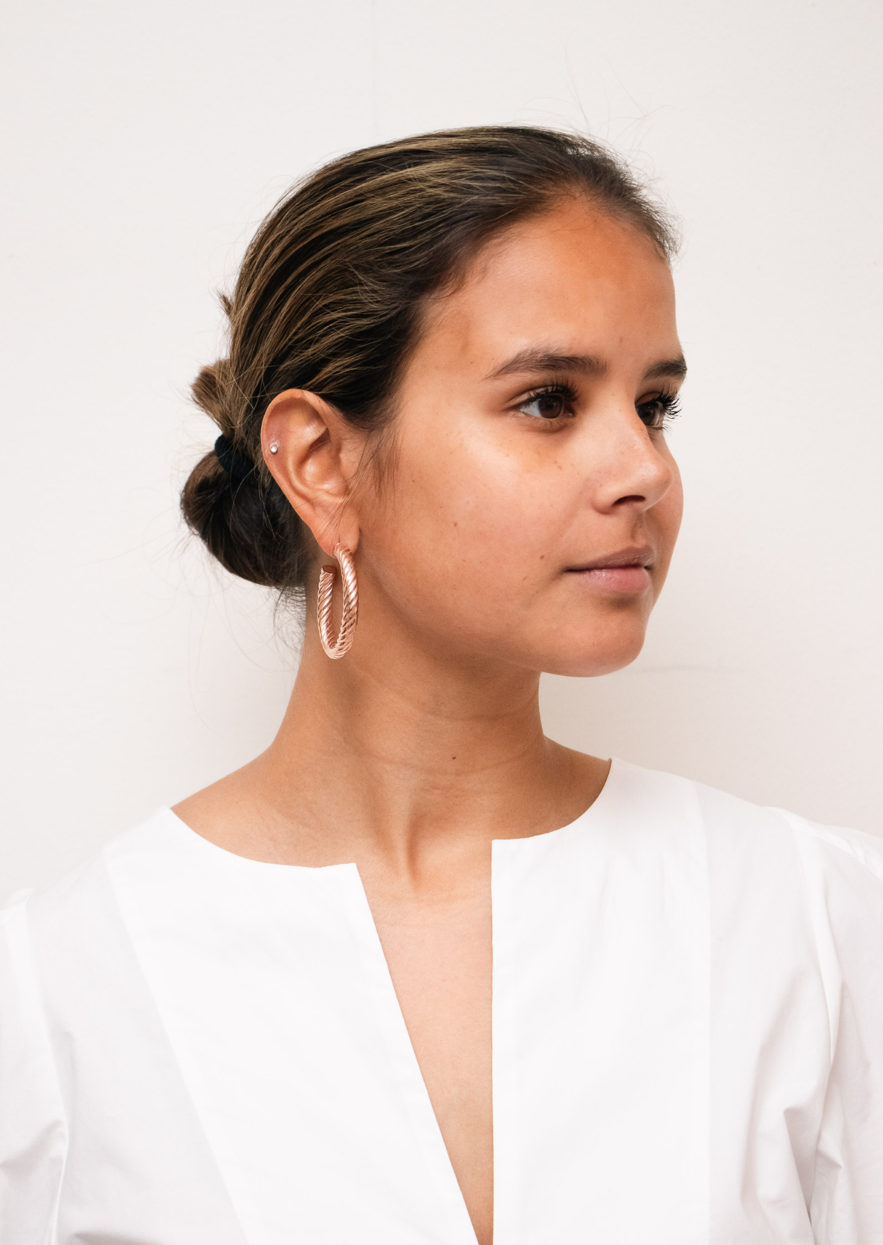 Sarah Lou hoop twist medium rose goud 