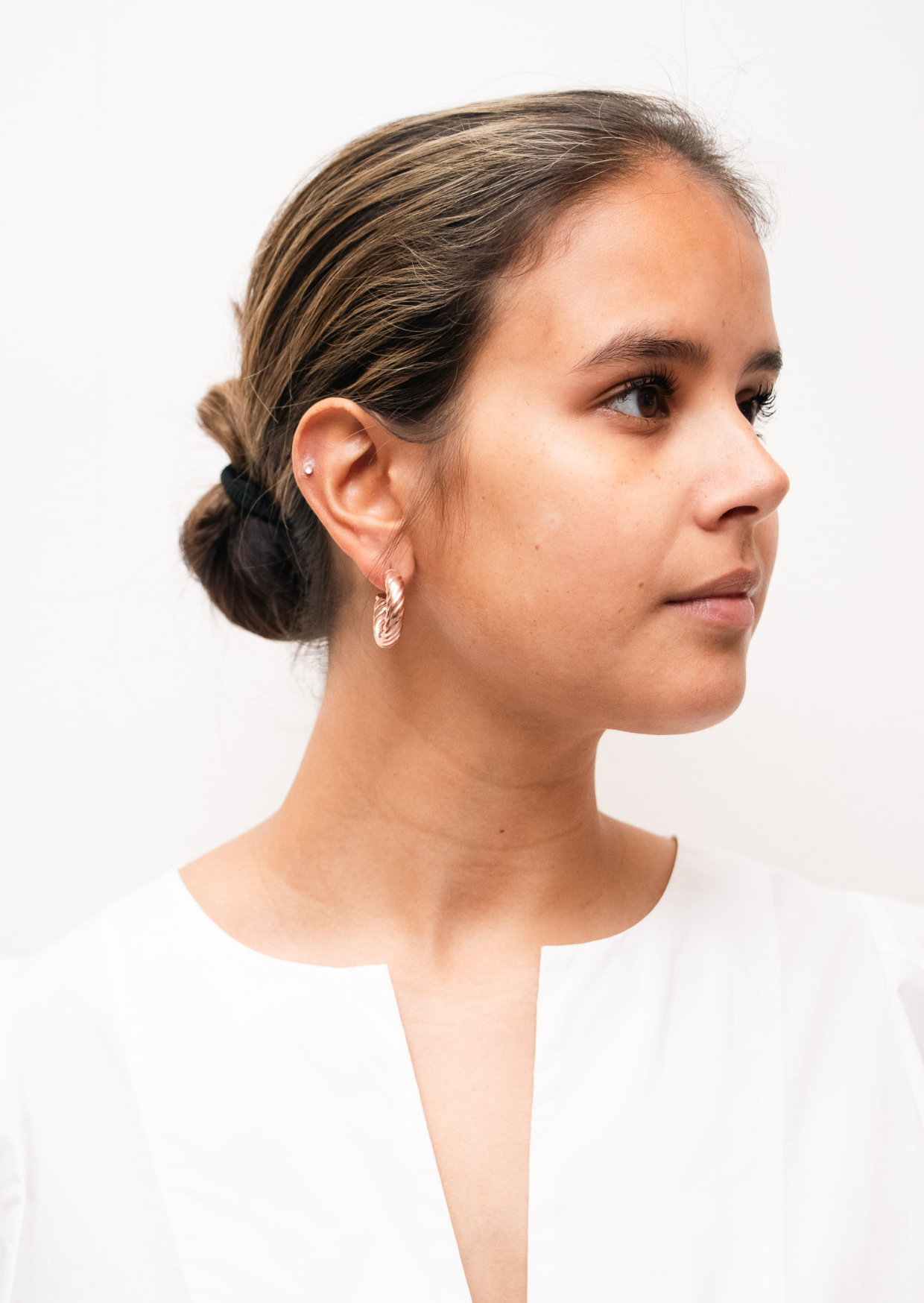 Sarah Lou hoop twist earring small rose goud 