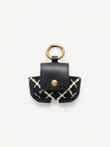 By Malene Birger Ada Airpod Case black 