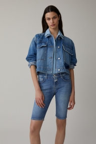 Closed super stretch baker shorts - mid blue 