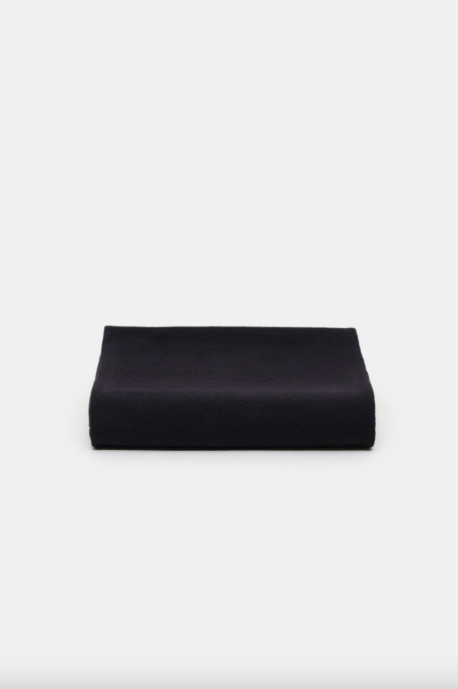 Closed Scarf black 