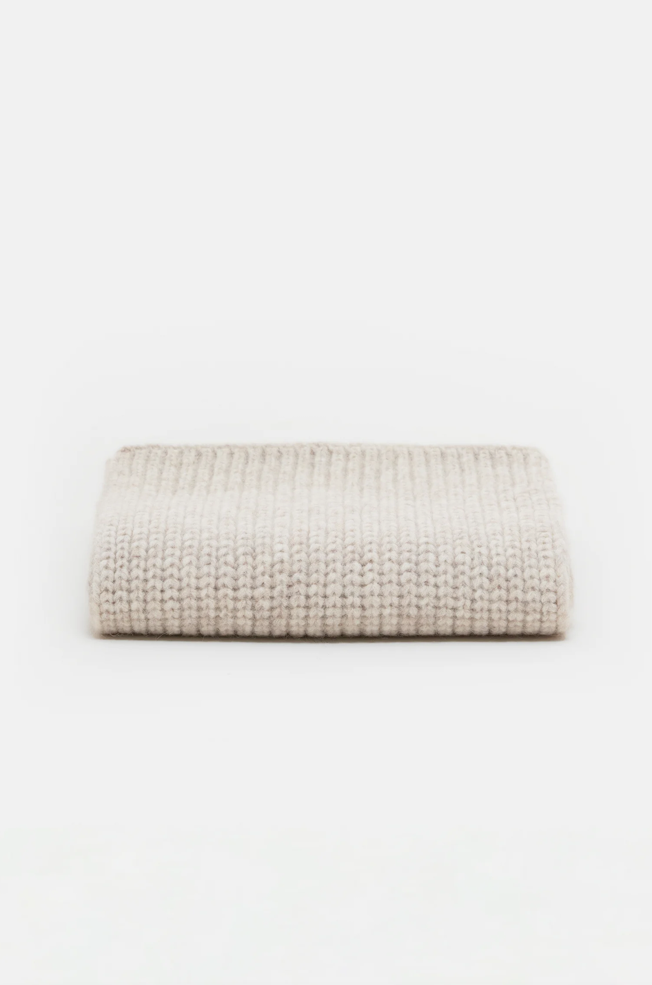 Closed Knitted scarf Silt grey 