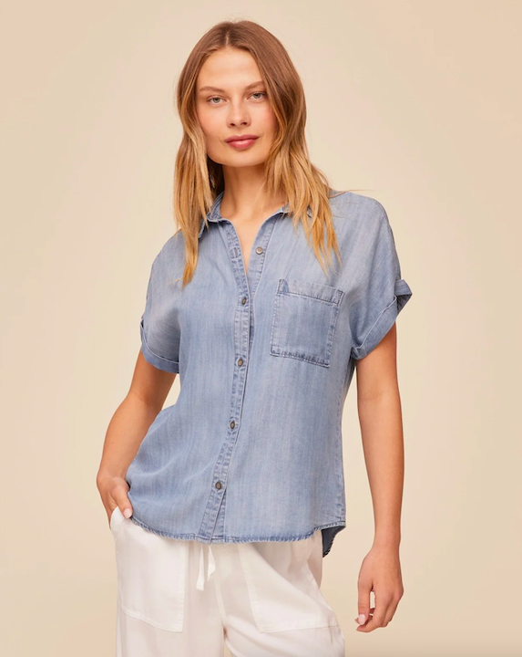 Bella Dahl Short sleeve botton down  denim 