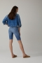 Closed super stretch baker shorts - mid blue 