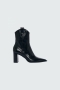 Dorothee Schumacher Western elegance short cowboy pure black bij Marja Lamme Fashion Amsterdam!
