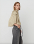 DAY Birger et Mikkelsen Mateo modern drape light khaki beige bij Marja Lamme Fashion Amsterdam!