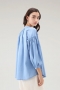 Woolrich Chambray blouse pale indigo 2 bij Marja Lamme fashion Amsterdam!