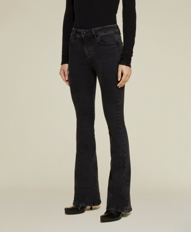Lois Raval 16 L32 Black night 