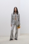 Closed Gillan light grey 