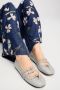 Munthe  Freesia light grey 