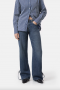 Closed Gillan strap detail L30 dark blue 