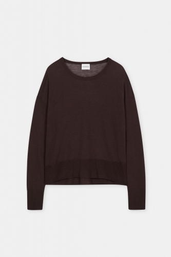 Closed Crew neck long sleeve Mahagony brown 