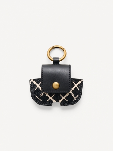 By Malene Birger Ada Airpod Case black 
